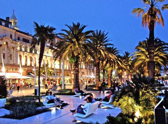 DISCOVER SPLIT